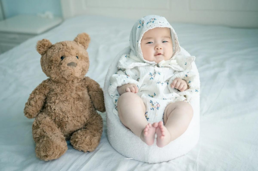 那曲宝宝吐奶是什么原因 那曲宝宝吐奶是什么原因